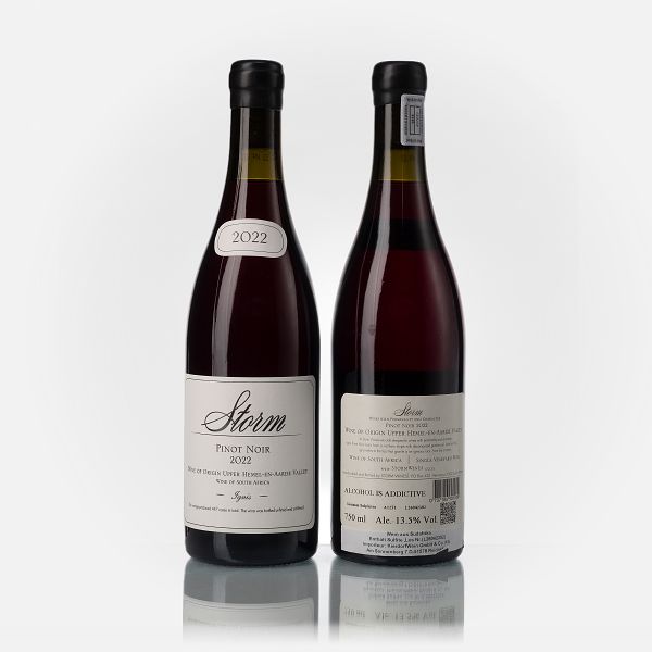 Storm Ignis Pinot Noir Upper Hemel-en-Aarde Valley  